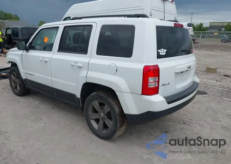 2015 Jeep Patriot High Altitude Edition z USA, uszkodzony, nr VIN 1C4NJRFB6FD217828